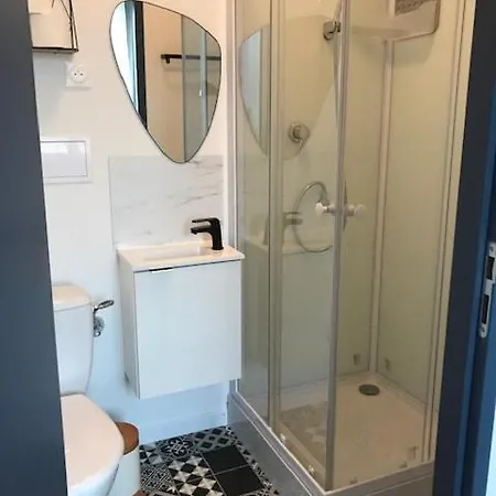 Super 6 New Quiet Close To The Center Lejlighed *