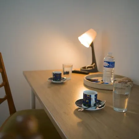 Super 6 New Quiet Close To Thé Center Apartamento