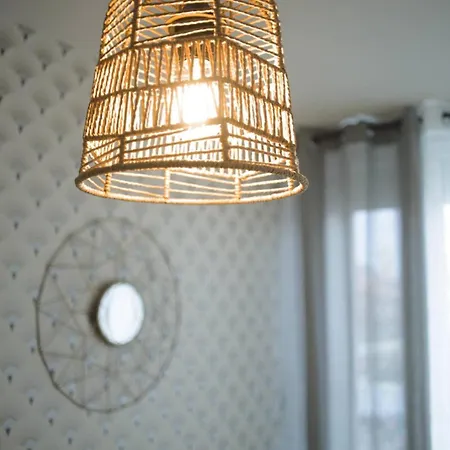 Super 6 New Quiet Close To Thé Center Apartamento *