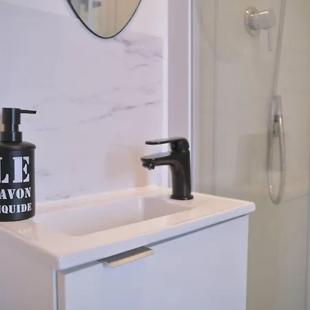 Super 6 New Quiet Close To The Center Lejlighed